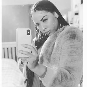 Meet your Posher, Briana